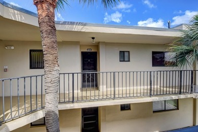 Welcome to Las Verdes, a vibrant and beautifully maintained 55+ - photo 2