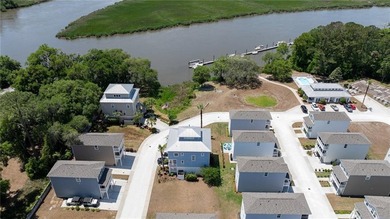 Is there a buildable homesite with deep water access near - photo 11