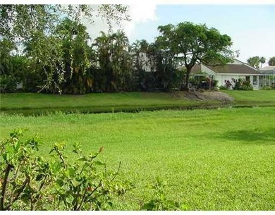 Located on a private canal lot,this neutral & clean 2/2 ground - photo 12