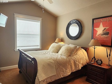 Rare opportunity! Stunning lakefront townhome in a secure gated - photo 14