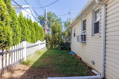 Charming 2 bedroom coop in Silver Beach ---- Beachside Living - photo 18
