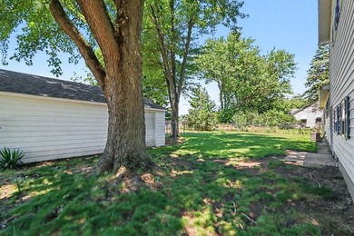 Welcome to this spacious 4-bedroom home, perfectly situated on a - photo 23