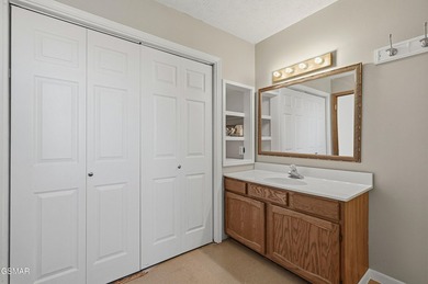 A great multigenerational living home is just waiting for a new - photo 25