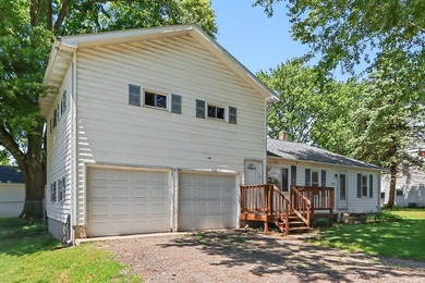 Welcome to this spacious 4-bedroom home, perfectly situated on a - photo 26