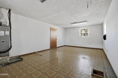 A great multigenerational living home is just waiting for a new - photo 34