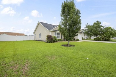 Discover a welcoming three-bedroom, two-bath home in Osprey - photo 43