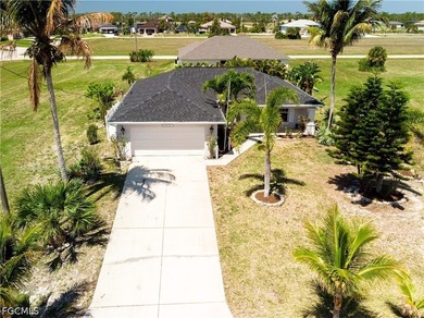 Located in the sought after North West area of Cape Coral Fla - photo 4