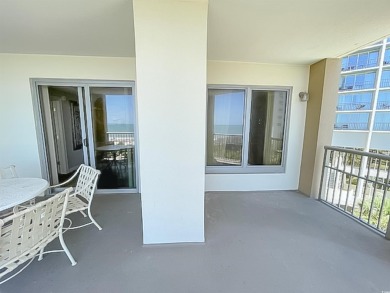 DIRECT OCEANFRONT RESIDENCE!  Indulge in unparalleled coastal