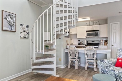 This freshly painted furnished 2-bedroom, 2-bathroom condo with - photo 8