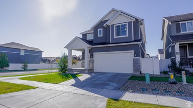 Welcome to this well-kept 4-bedroom, 2.5-bath home located in - photo 3