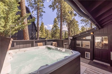 Spectacular Moonridge Retreat! Ideally located just moments from - photo 6