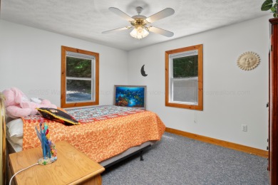 Rare Find... 2BR - 1BT Furnished Cabin on a Flat Lot to Year - photo 17