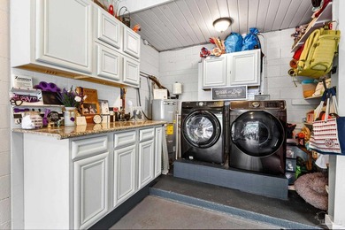 *Motivated Sellers* Check out this adorable move in ready - photo 34