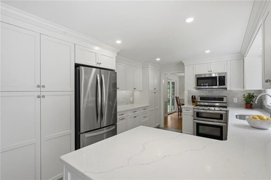 Welcome to 136 Holly Hills Lane, a beautifully maintained - photo 8