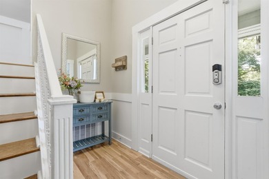 Discover the perfect blend of privacy, space and coastal - photo 3