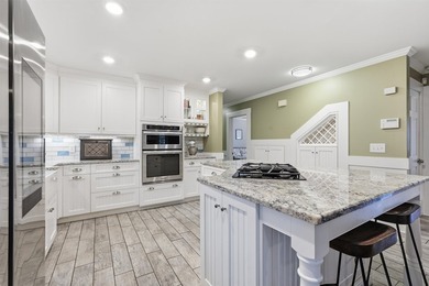 Discover the perfect blend of privacy, space and coastal - photo 6