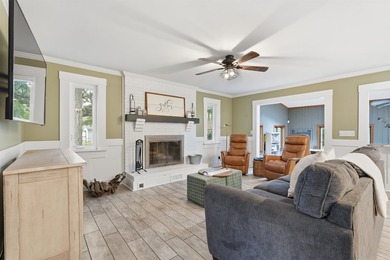 Discover the perfect blend of privacy, space and coastal - photo 9