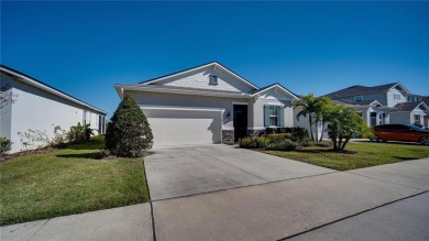 Lake Home For Sale in Auburndale, Florida