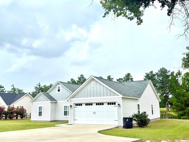 Experience Baymeadows lake life in this beautifully maintained - photo 2