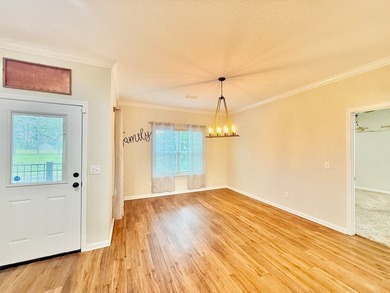 Experience Baymeadows lake life in this beautifully maintained - photo 7