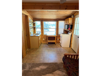 Are you kidding me! All this for less than $250,000. A cozy 3 - photo 6