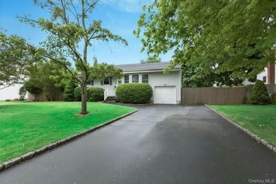 Welcome to 10 Brian Drive, East Islip-a beautifully maintained - photo 3
