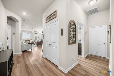 Welcome to Three Creeks, one of Belton's most sought-after - photo 2