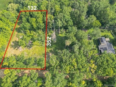 Pleasant Lake - Oakland County Lot For Sale in West Bloomfield Michigan
