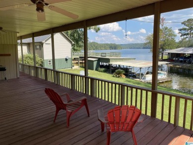 Lake Home For Sale in Verbena, Alabama