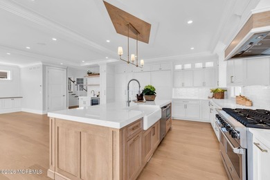 Commanding the Bayfront with rare elegance and presence, 153 - photo 10