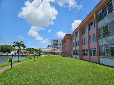 (private lake, pond, creek) Condo For Sale in Miami Florida