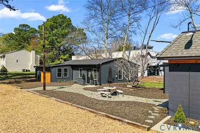 Prime Commercial Opportunity - Two Buildings on One Parcel! This - photo 4