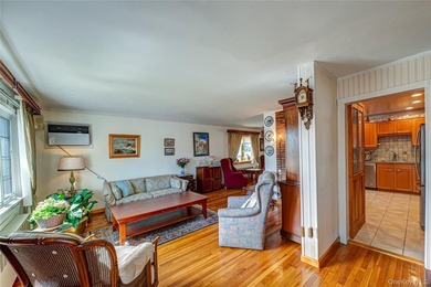 Welcome to this well-maintained and spacious 4-bedroom - photo 5