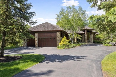 Timeless elegance privately set on 2.2 acres along one of - photo 2