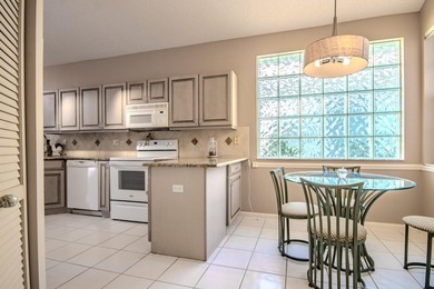 Experience the pinnacle of luxury in this stunning 3 bedroom, 2 - photo 11