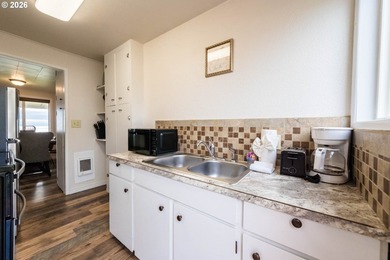 Oceanfront with outstanding views of the surf and sunsets zoned - photo 15