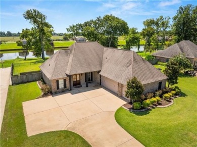Lake Home For Sale in Natchitoches, Louisiana