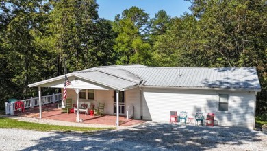 Lake Home For Sale in Somerset, Kentucky