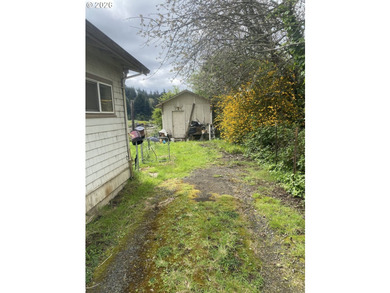 Motivated seller, willing to work with buyers and help with - photo 4