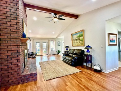 Welcome to an exceptional waterfront opportunity on Lake - photo 9