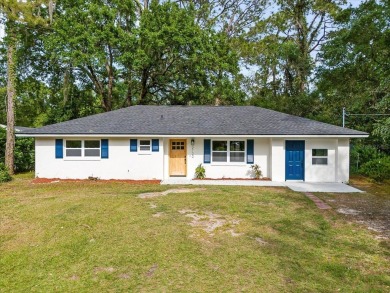 Lake Home For Sale in Sebring, Florida