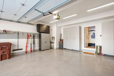 This sophisticated townhome in The Fairway's neighborhood of - photo 34