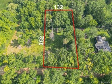 Pleasant Lake - Oakland County Lot For Sale in West Bloomfield Michigan