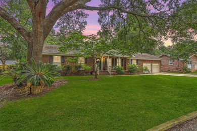 Resort-Style Living in the Heart of West Ashley! Welcome to 1320 - photo 4