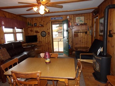 Delightful, charming and inviting 2-bedroom knotty pine seasonal - photo 8