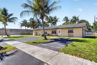 Income-producing duplex in a high-demand Oakland Park location - photo 2