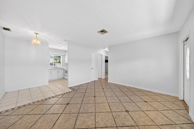 Income-producing duplex in a high-demand Oakland Park location - photo 5