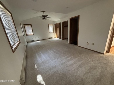 Welcome to your dream retreat in the prestigious gated community - photo 12