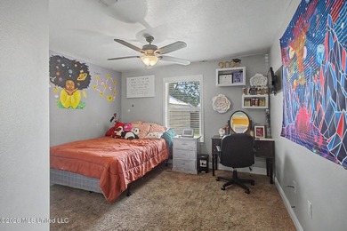 Welcome to South Pointe Subdivision in the highly sought-after - photo 18