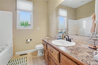 NEW ROOF just installed on this Ezell Morgan built home with 11' - photo 19